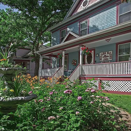 Holden House 1902 Bed & Breakfast Inn Colorado Springs Exterior photo